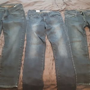 2 pairs American eagle one pair Gap skinny jeans,